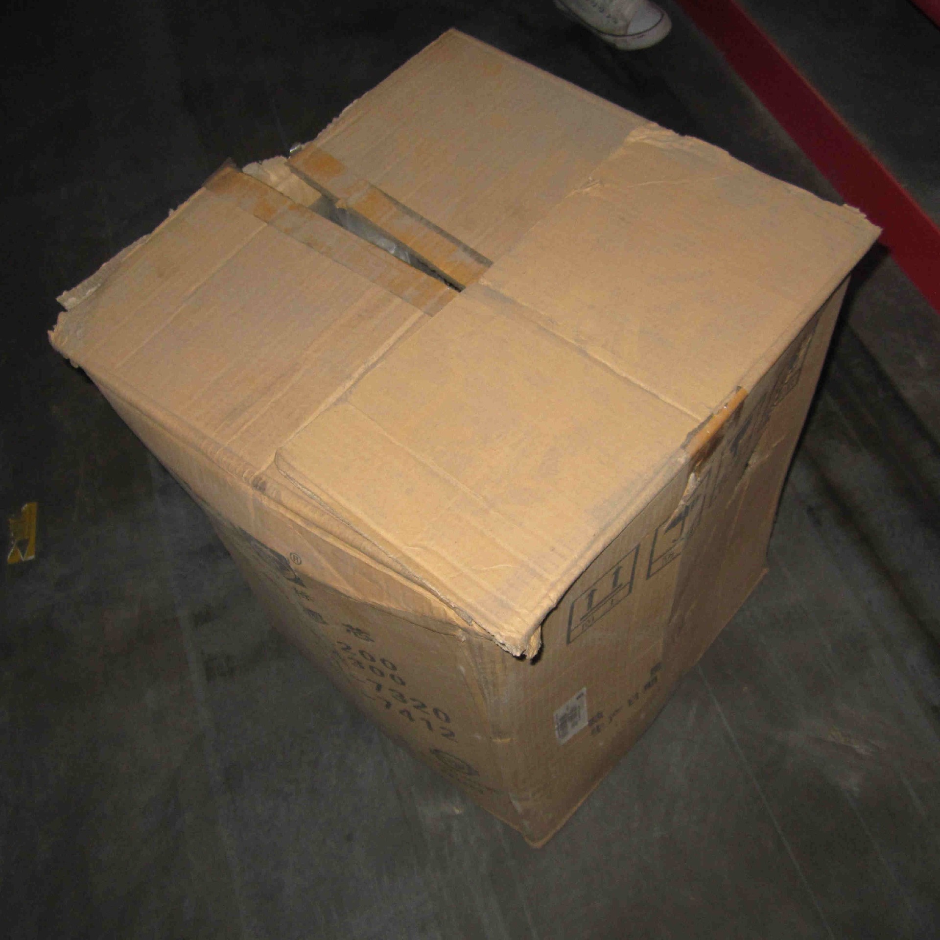 SP106473	6127-81-74126128-81-7320	air filter