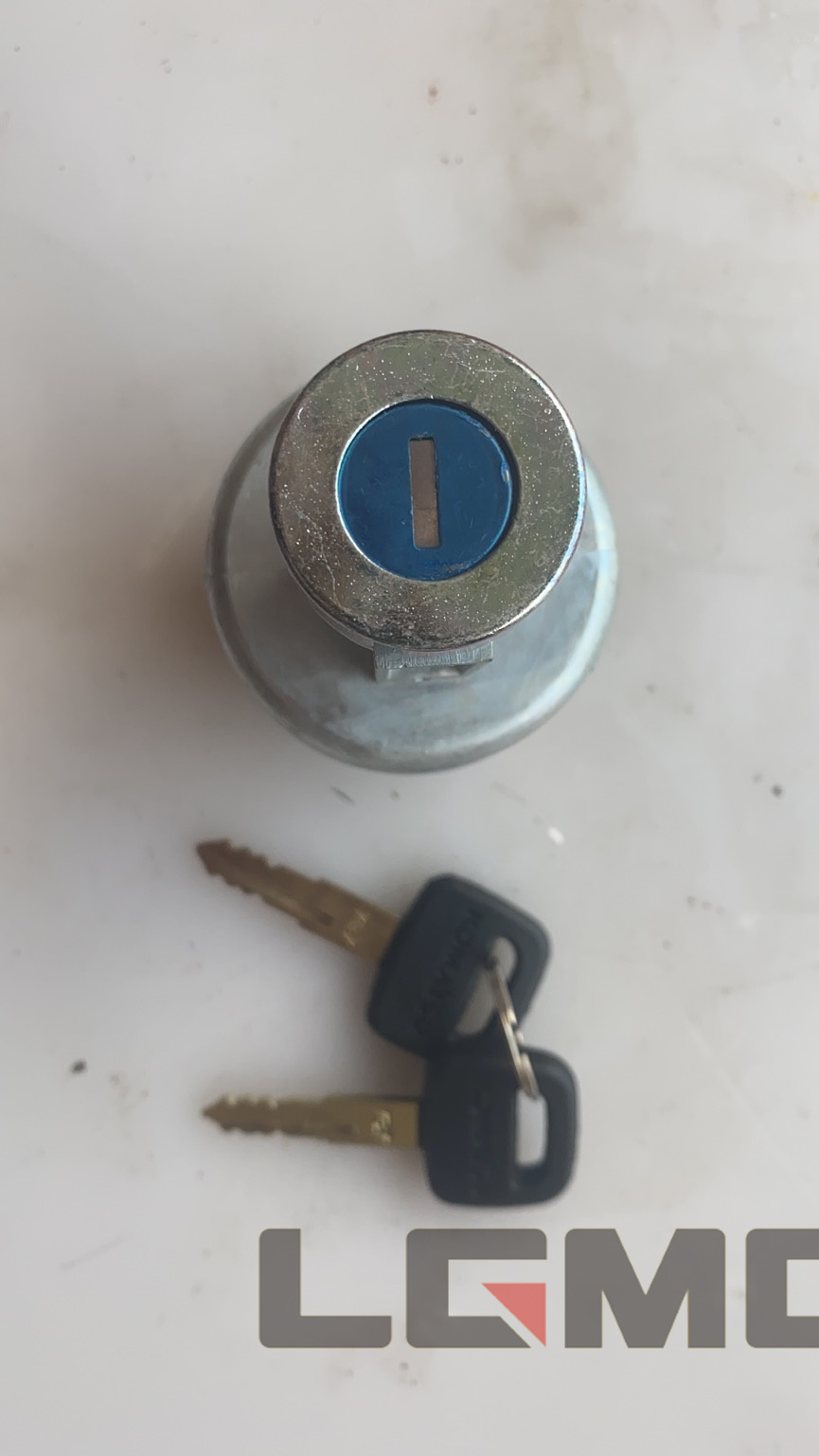 XJBN-00378 Start switch