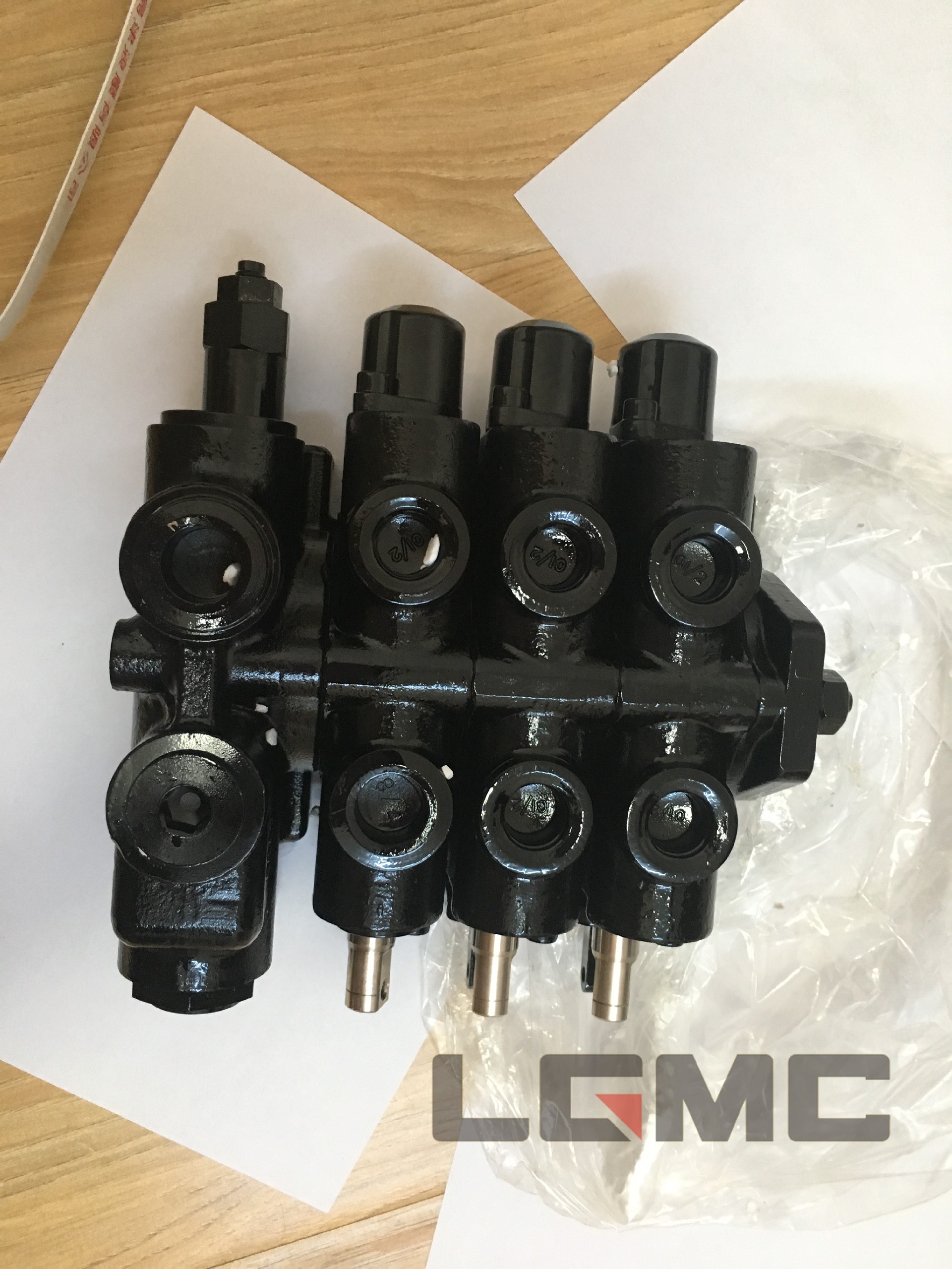 12K2046 102526 HYDRAULIC PUMP