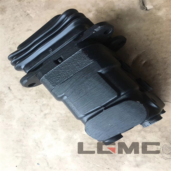 12C2151 Foot valve 6 holes