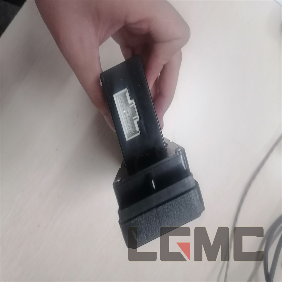 46C0195 Air conditioning panels 913 and 915