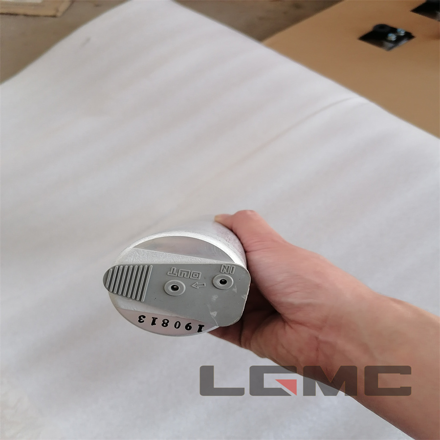 46C0758 Liquid storage tank drying bottle