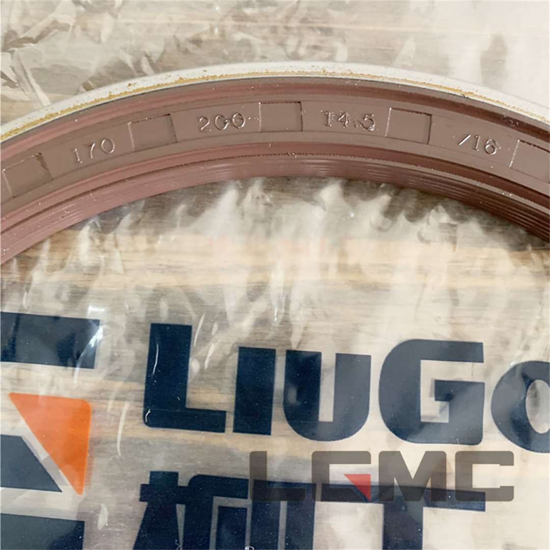 13B1115 Front and rear axle oil seal