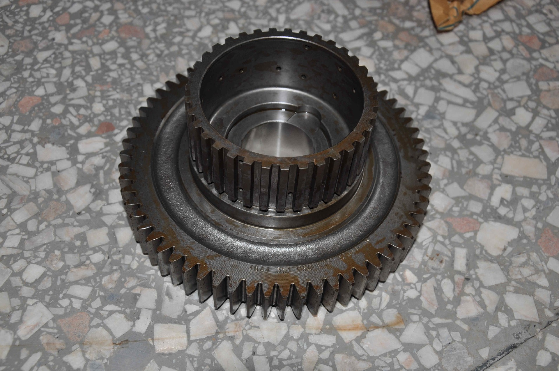 4644351090 gear