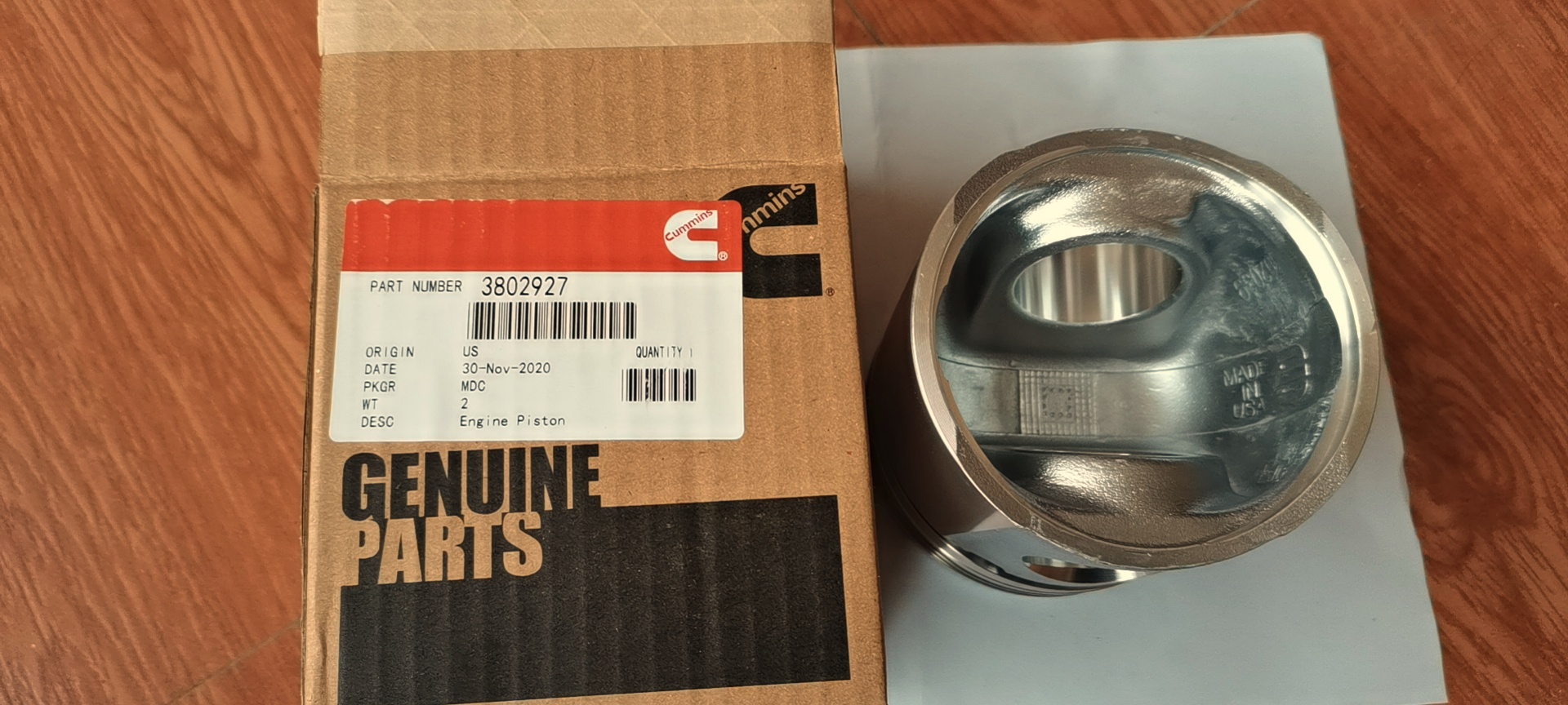 3802927 Engine piston