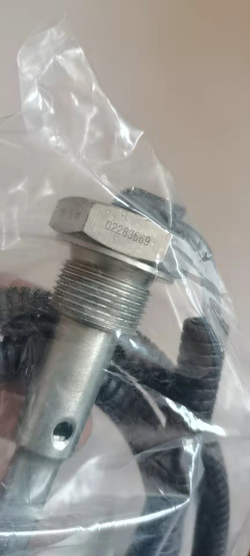 VOE20829076 sensor