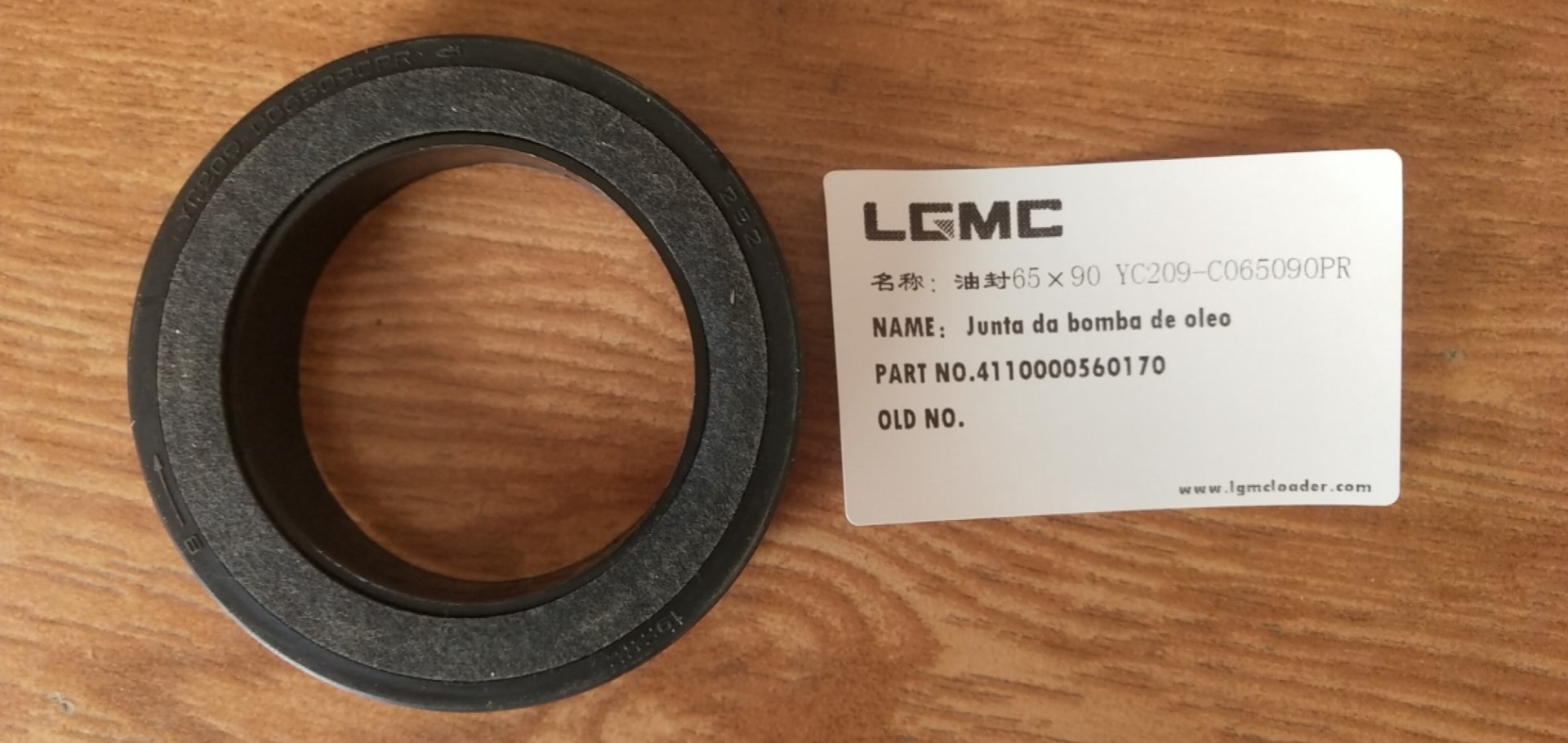 YC209-C065090PR front oil seal SP113719