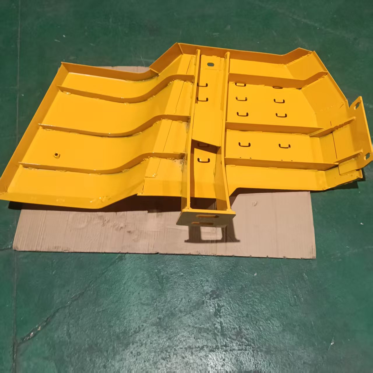 LIUGONG 40D2044 GUARDAFANGO DERECHO