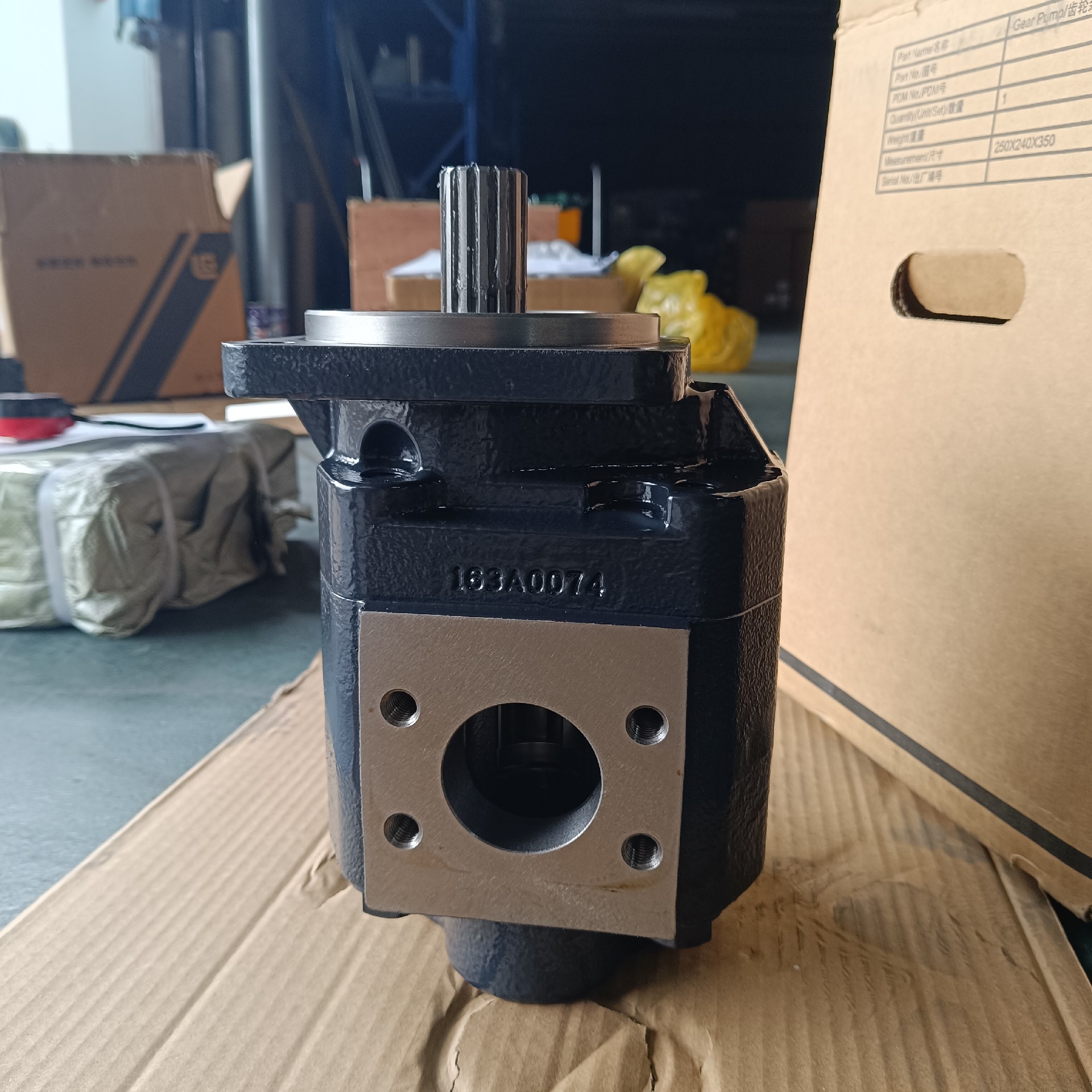 LIUGONG 11C2467 GEAR PUMP